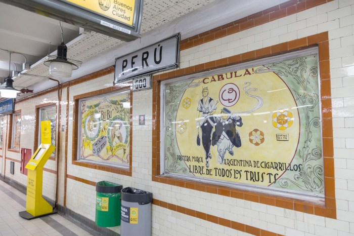 Estación Perú (Línea A), por Pedro Cuevas.