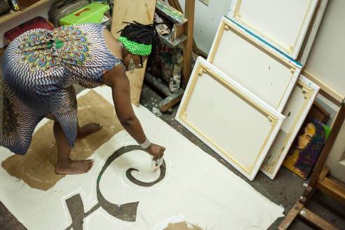 Tendai Willkinson en atelier Gustavo Amenedo