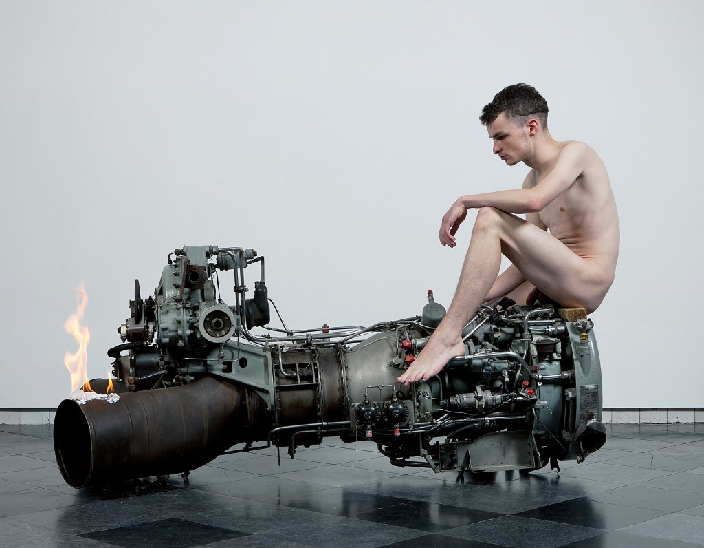 022-de-hallen-roger-hiorns-2012-ph-gj-vanrooij