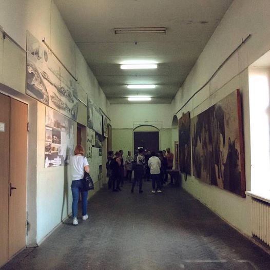 Por los pasillos que alguna vez caminaron Tatlin y Malevich #curatorialprogram #easterneurope #cpr2016 #tatlin #malevich #kiev #arthistory — en National Academy of Fine Art and Architecture. (Foto: Mariana Rodríguez Iglesias)